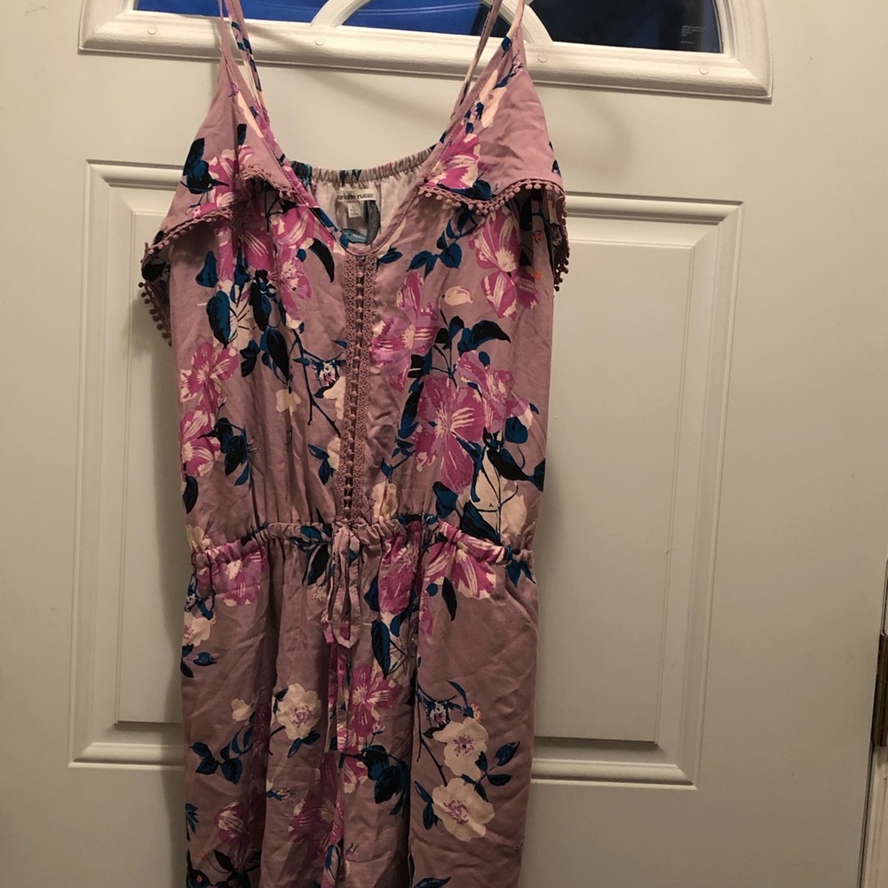 Charlotte Russe Romper - Picture 2 of 4